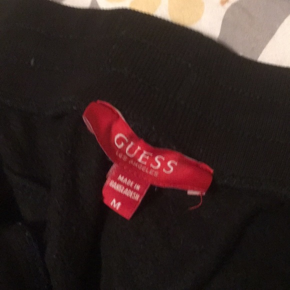Guess sweats - Picture 2 of 3